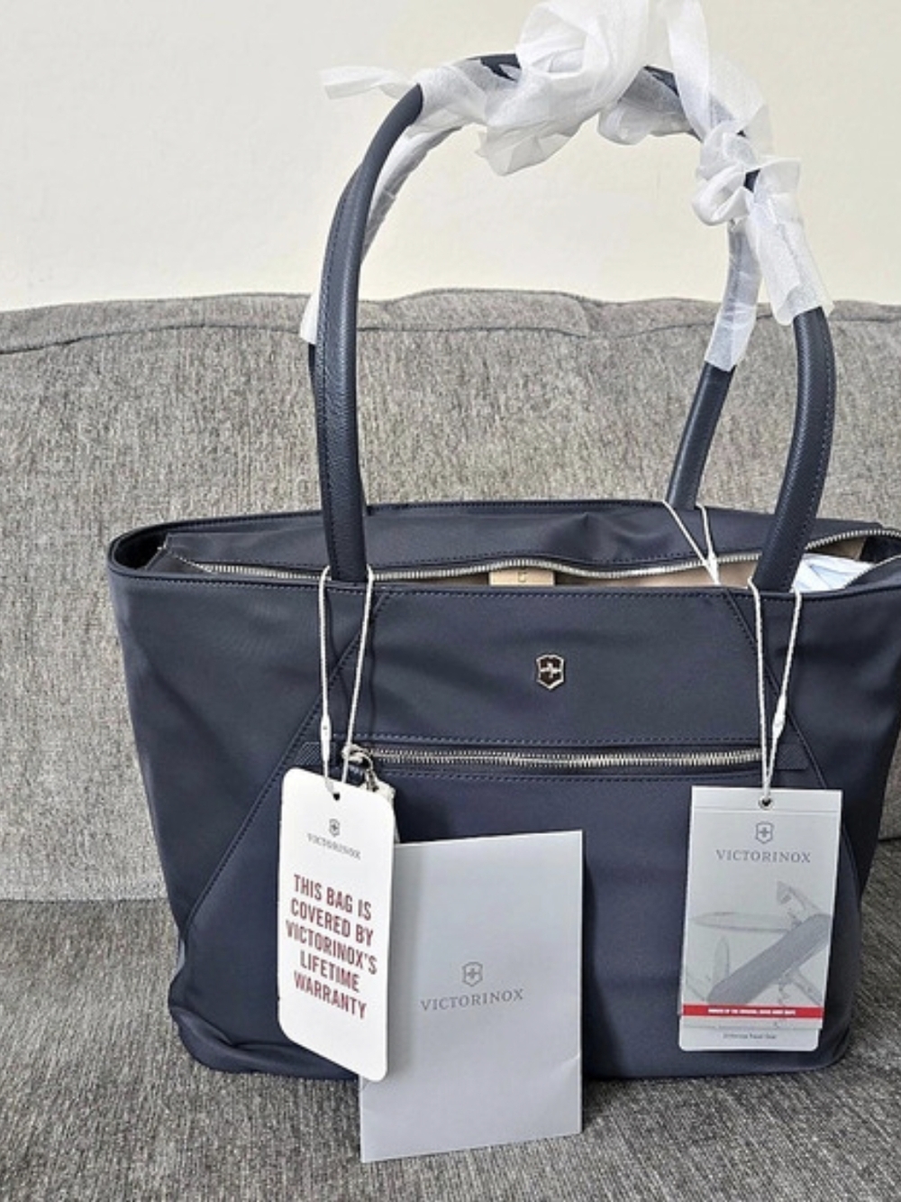 Victorinox Victoria 2.0 Blue Nylon Leather Deluxe Laptop Tote Bag NWT + Pouch